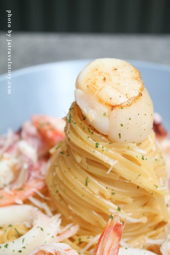 窩巷弄 超邪惡起司雞蛋培根麵!空間寬敞、氛圍安靜舒適【捷運公館】台大公館聚餐餐廳/公館美食推薦/寵物友善餐廳 @J&A的旅行