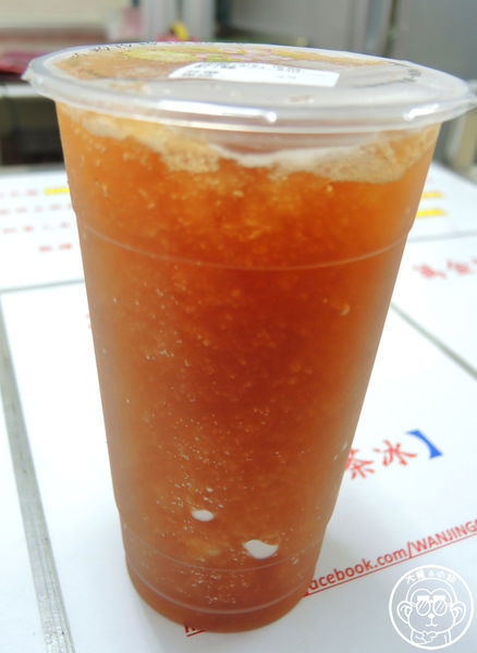 萬金紅茶冰:呷飽祙【新北三重・萬金紅茶冰】很有原則的人氣飲料店 萬金紅茶冰:呷飽祙【新北三重・萬金紅茶冰】很有原則的人氣飲料店