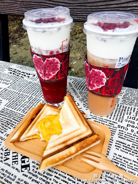 coco都可茶飲(土城立德):COCO都可新品奶霜系列 選用濃得化不開的Elle&Vire法國鐵塔牌鮮奶油作奶霜 七夕限定玫瑰款濃情蜜意上市 讓愛侶當個浪漫法式情人吧! coco都可茶飲(土城立德):COCO都可新品奶霜系列 選用濃得化不開的Elle&Vire法國鐵塔牌鮮奶油作奶霜 七夕限定玫瑰款濃情蜜意上市 讓愛侶當個浪漫法式情人吧!