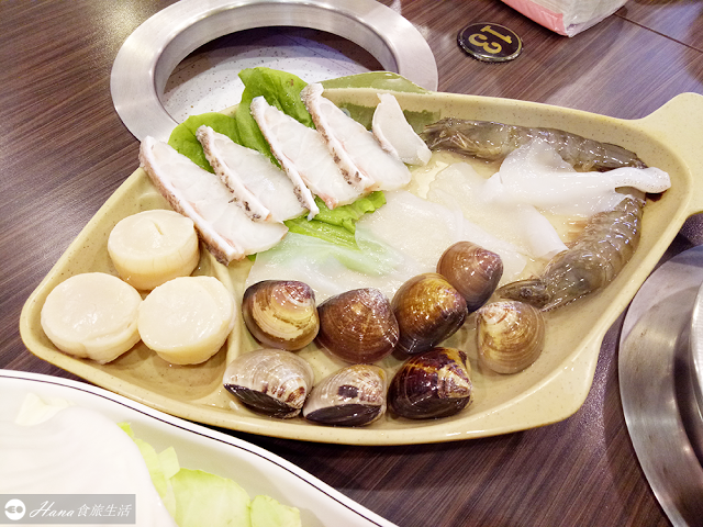 【新北三重】金橋日式涮涮鍋 | 在地人才知道 親切老闆娘 像家的用餐氛圍 飲料、冰淇淋無限供應 食材新鮮肉質好