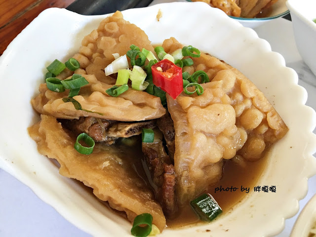 【台中 沙鹿】綠揚村人文茶館💚💚💚在豐原也有一家,乘載著多數海線朋友的回憶,沙鹿超過20年以上的人文茶館,古色古香,頗具特色,餐點口味也很不錯哦~~