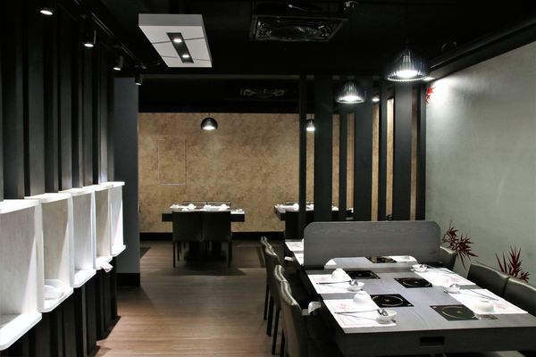 七品鍋物(七品鍋物(板橋店)):【新北市板橋食記】七品鍋物(板橋店)/壽喜燒/燒鍋/冰淇淋自助無限供應~非常適合聚餐的好地方