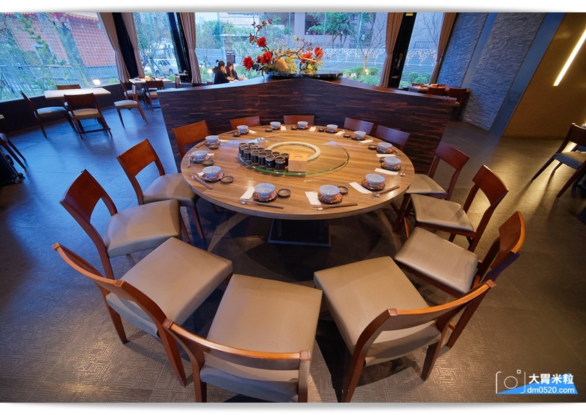 桃園日式料理推薦,森料理,時尚日式禪風庭院造景餐廳,嚐著珍貴日本A5+和牛~小小一口真銷魂,桃園海鮮餐廳推薦,桃園商務會議/家庭聚餐/尾牙宴客/包廂餐廳推薦, - 大胃米粒 DAVID & M