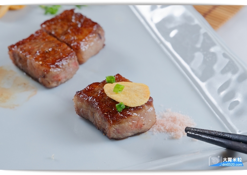 桃園日式料理推薦,森料理,時尚日式禪風庭院造景餐廳,嚐著珍貴日本A5+和牛~小小一口真銷魂,桃園海鮮餐廳推薦,桃園商務會議/家庭聚餐/尾牙宴客/包廂餐廳推薦, - 大胃米粒 DAVID & M