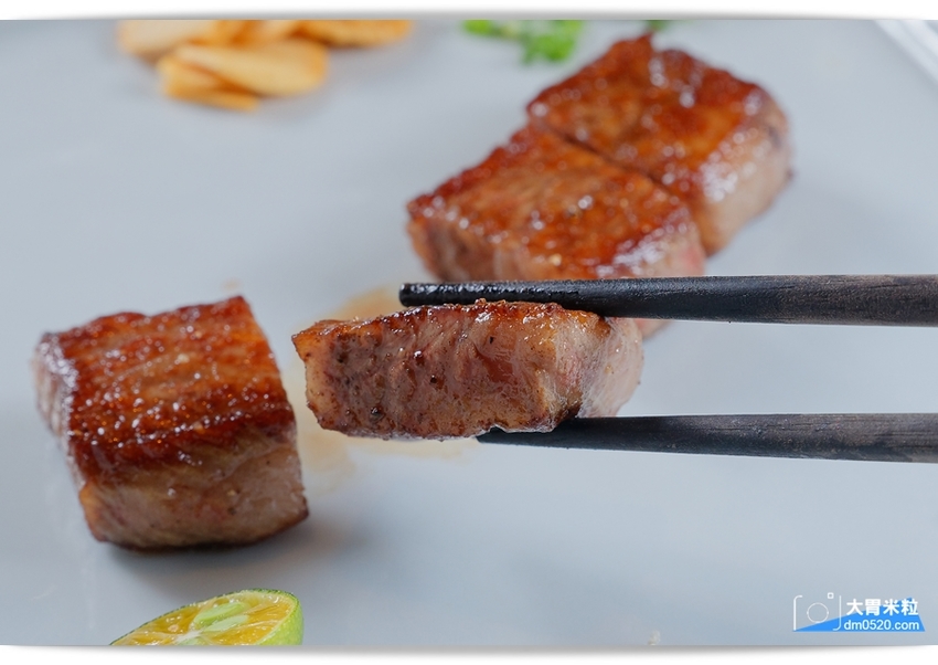 桃園日式料理推薦,森料理,時尚日式禪風庭院造景餐廳,嚐著珍貴日本A5+和牛~小小一口真銷魂,桃園海鮮餐廳推薦,桃園商務會議/家庭聚餐/尾牙宴客/包廂餐廳推薦, - 大胃米粒 DAVID & M