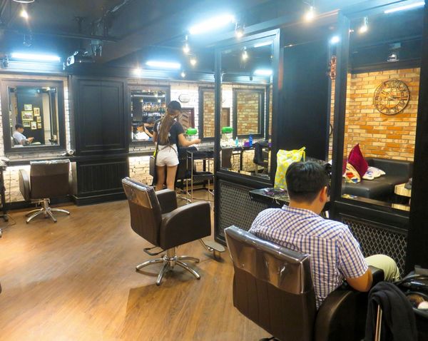 Red Circle HAIR SALON & BAR08.jpg