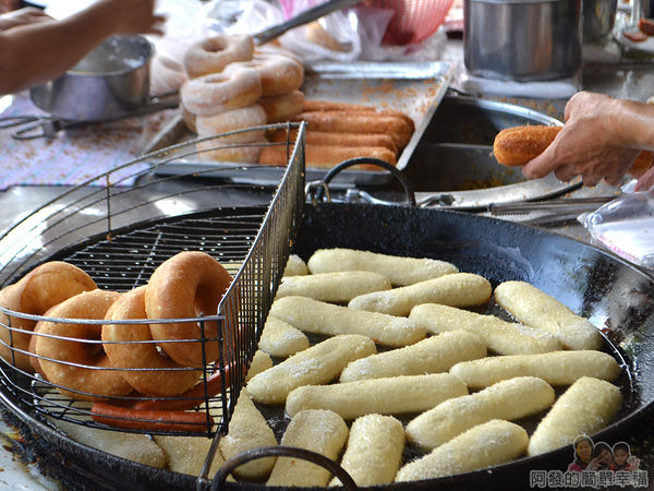 溫不一樣三明治甜甜圈04-炸鍋