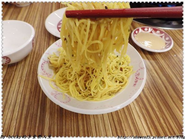 <捷運南港展覽館站>南港薑母鴨/冬令進補/養生鍋物/帝王食補/薑母鴨套餐/金瓜泡芙球/黃金麵線/遵循古法/37年來堅持每份的帝王比例