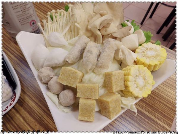 <捷運南港展覽館站>南港薑母鴨/冬令進補/養生鍋物/帝王食補/薑母鴨套餐/金瓜泡芙球/黃金麵線/遵循古法/37年來堅持每份的帝王比例