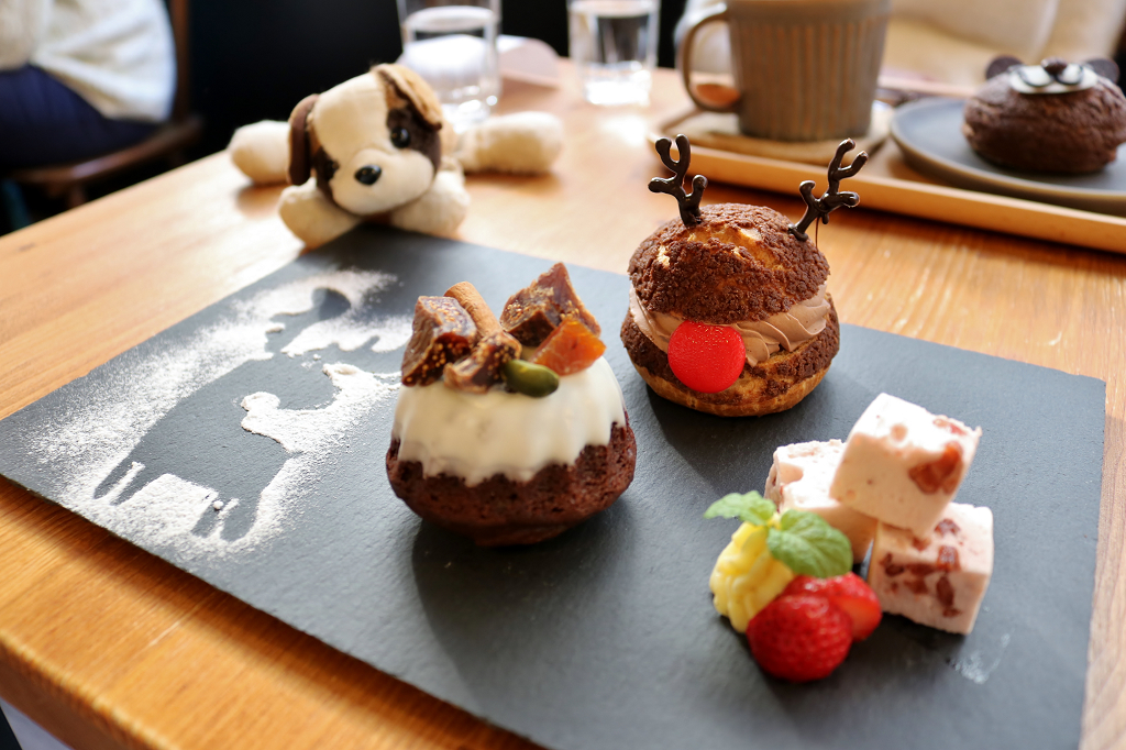 台北｜Arukinomoli 有木之森Cafe 二訪 聖誕節限定甜點 迪化街咖啡廳推薦 - 奇奇一起玩樂趣