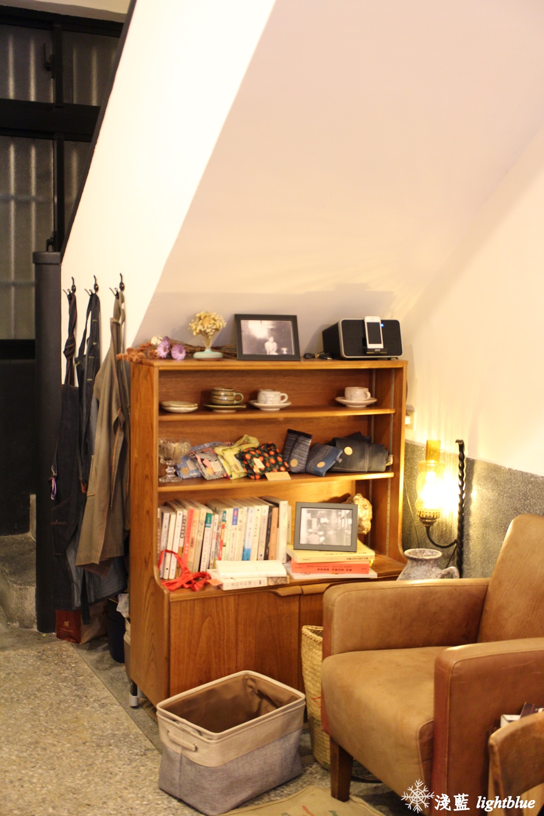 [ 北門站．迪化街美食 ] 淺藍 × Arukinomoli 有木之森 Cafe～每日限量四份的萬聖節限定版布丁，抹茶控大愛的綠一抹生乳戚風