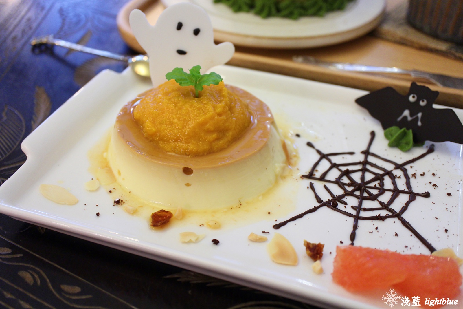 [ 北門站．迪化街美食 ] 淺藍 × Arukinomoli 有木之森 Cafe～每日限量四份的萬聖節限定版布丁，抹茶控大愛的綠一抹生乳戚風