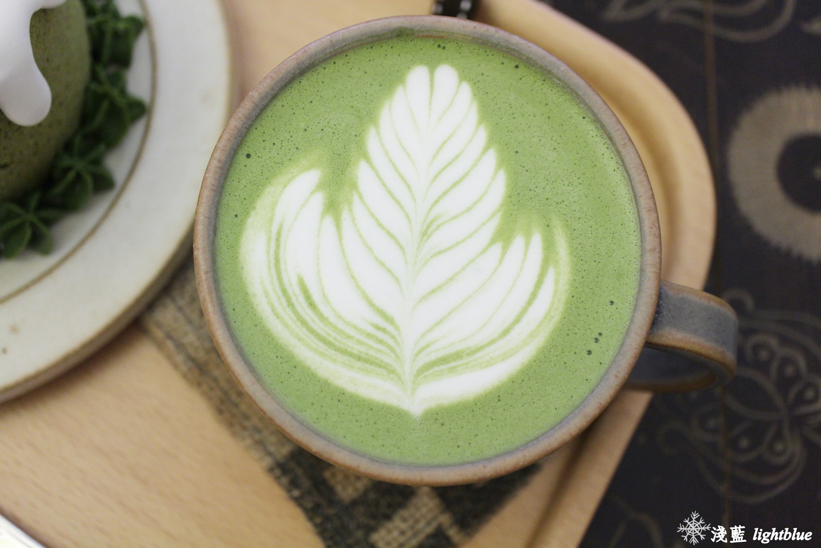 [ 北門站．迪化街美食 ] 淺藍 × Arukinomoli 有木之森 Cafe～每日限量四份的萬聖節限定版布丁，抹茶控大愛的綠一抹生乳戚風