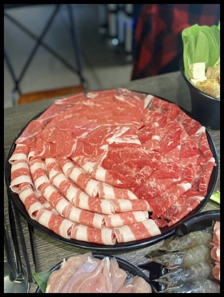 超人氣排隊名店,台灣火鍋第一品牌-肉多多【肉多多火鍋】全新世代的全新菜單，主打熟成好肉，爆炒神湯,肉多