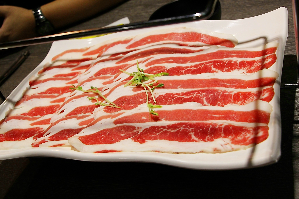 西區|台中肉食系新選擇，肉多多火鍋，叫你吃肉吃到怕。 - 微笑Joe幸運