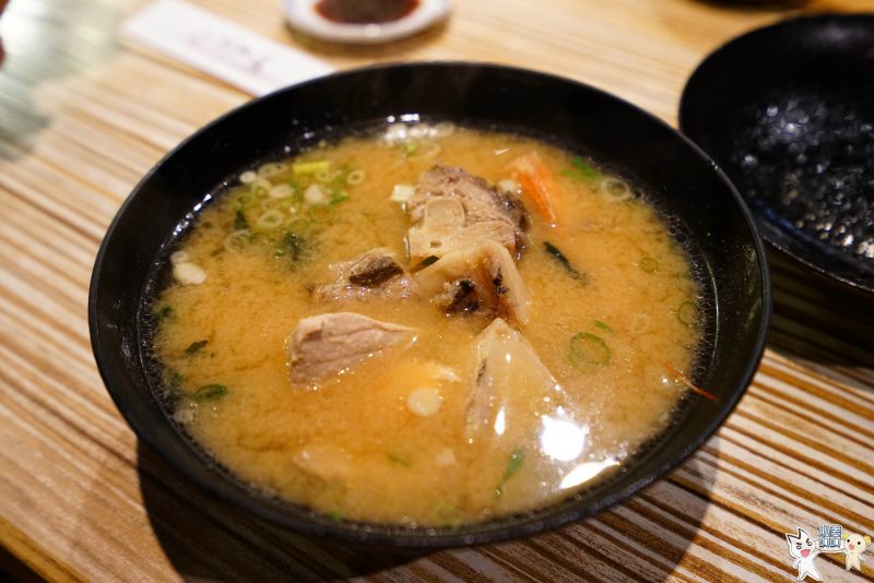 【台北日式】上引水產‧立吞壽司日本料理,濱江魚市場│日本料理│鱈場蟹│ - 小美叮叮-旅遊看世界