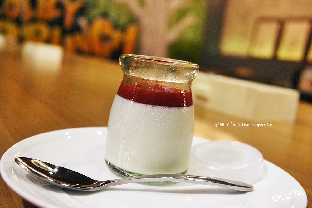 [台南中西區]鄰近火車站的三分之三早午餐~