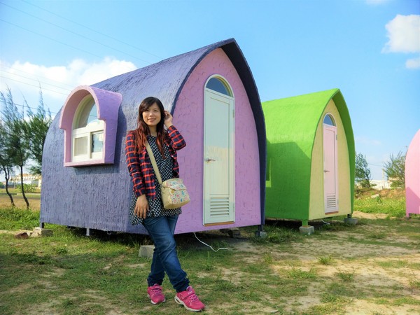 線西可築夢合掌屋：【彰化線西景點】可築夢合掌屋~夢幻繽紛的童話小屋