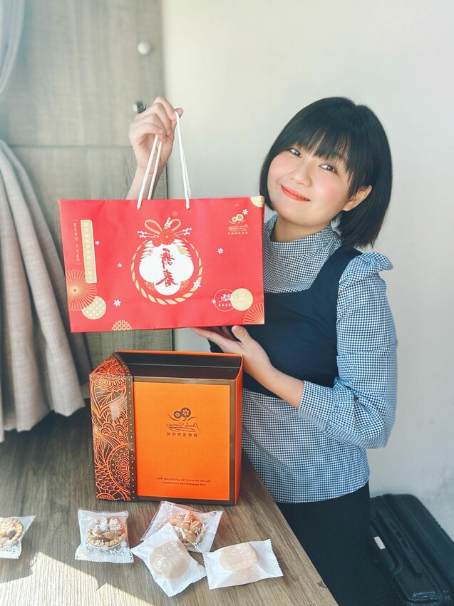 [台南永康] 鮮粹集烘焙坊｜台南必買伴手禮｜年節限定禮盒開箱！10款低溫小塔｜超好吃堅果塔｜晶莎奶黃酥｜內附完整菜單！ – 萍姐愛分享