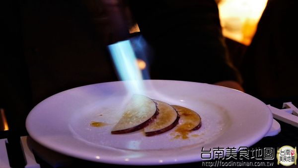 Faith Bar:【台南市-東區美食】與當季水果特調出繽紛美酒的『Faith Bar』~來場讓人悸動的微醺吧!現更不定期推出以酒會友的活動唷d=(´▽`)=b Faith Bar:【台南市-東區美食】與當季水果特調出繽紛美酒的『Faith Bar』~來場讓人悸動的微醺吧!現更不定期推出以酒會友的活動唷d=(´▽`)=b