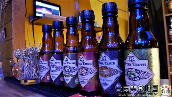 Faith Bar:【台南市-東區美食】與當季水果特調出繽紛美酒的『Faith Bar』~來場讓人悸動的微醺吧!現更不定期推出以酒會友的活動唷d=(´▽`)=b Faith Bar:【台南市-東區美食】與當季水果特調出繽紛美酒的『Faith Bar』~來場讓人悸動的微醺吧!現更不定期推出以酒會友的活動唷d=(´▽`)=b