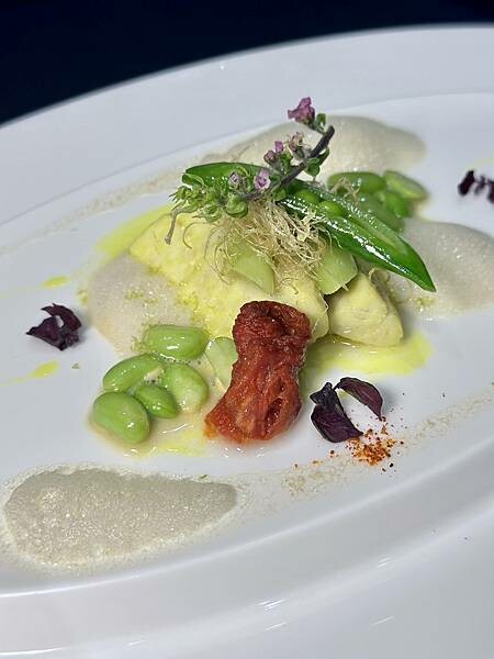 台北市信義區[信義區美食] 侯布雄法式餐廳 貴婦百貨米其林二星法式料理 L'Atelier de Joël Robuchon Taipei #市政府站美