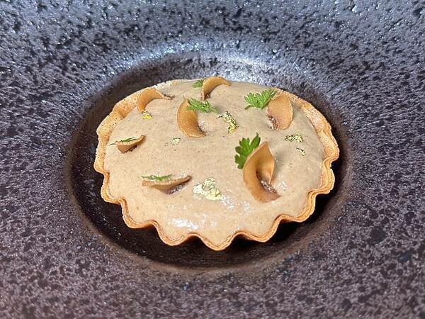 台北市信義區[信義區美食] 侯布雄法式餐廳 貴婦百貨米其林二星法式料理 L'Atelier de Joël Robuchon Taipei #市政府站美