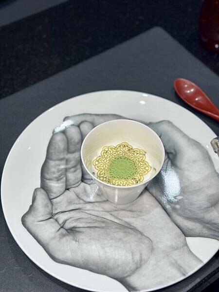 台北市信義區[信義區美食] 侯布雄法式餐廳 貴婦百貨米其林二星法式料理 L'Atelier de Joël Robuchon Taipei #市政府站美