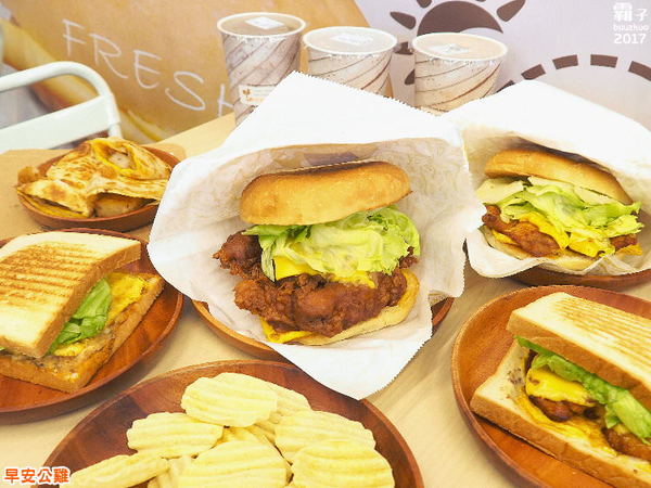 早安公雞(忠誠店)：早安公雞農場晨食，SOGO商圈也開一家囉～浩克雞腿堡好大一份阿~