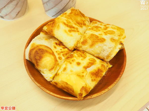 早安公雞(忠誠店)：早安公雞農場晨食，SOGO商圈也開一家囉～浩克雞腿堡好大一份阿~