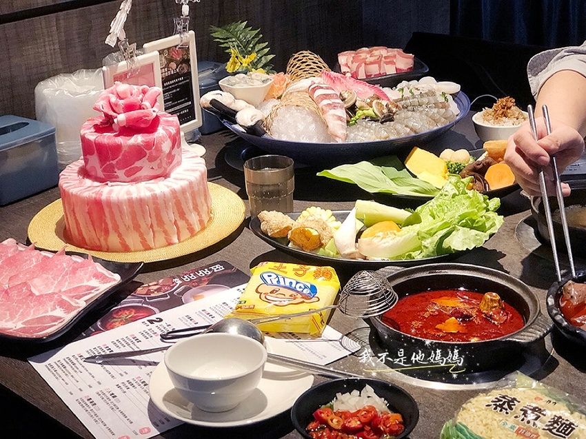 三重平價海鮮,台北橋海鮮,三和夜市美食,三和夜市平價美食,三和夜市火鍋,三和夜市小火鍋,三和夜市平價火鍋,肉多多打包,肉多多菜單,肉多多三重