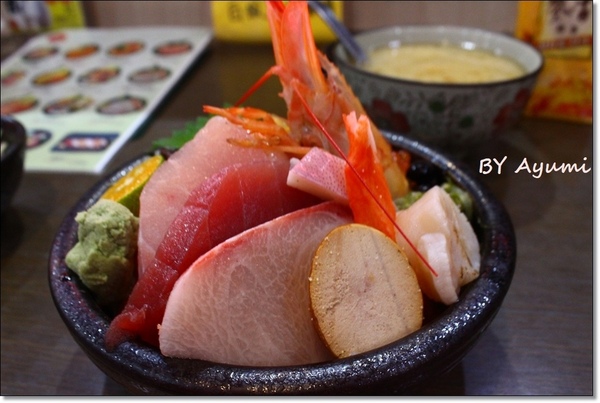 日廚：[食記]蘆洲CP值超高、平價美味、態度親切的日廚日本料理店，生魚片、丼飯、烤物都推!!!