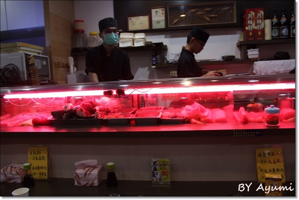 日廚：[食記]蘆洲CP值超高、平價美味、態度親切的日廚日本料理店，生魚片、丼飯、烤物都推!!!