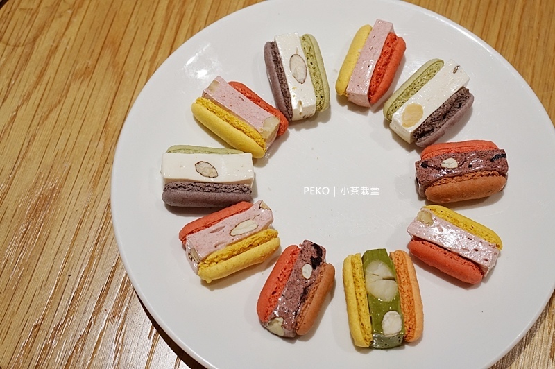 小茶栽堂.月餅禮盒.中秋禮盒.小茶栽堂 永康.小茶栽堂 門市.小茶栽堂禮盒.小茶圓.馬卡龍牛軋糖.