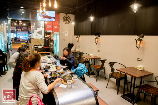 遇見滷水工坊:【台南美食】海安路美食|不沾醬滷味|黑豬肉燥飯|手工麵食|飲料免費喝~遇見滷水工坊