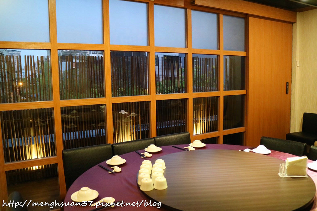 20180426_180426_0088