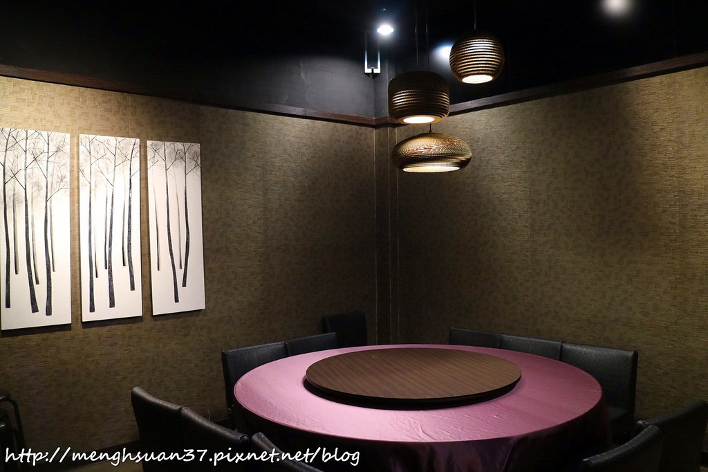 20180426_180426_0109