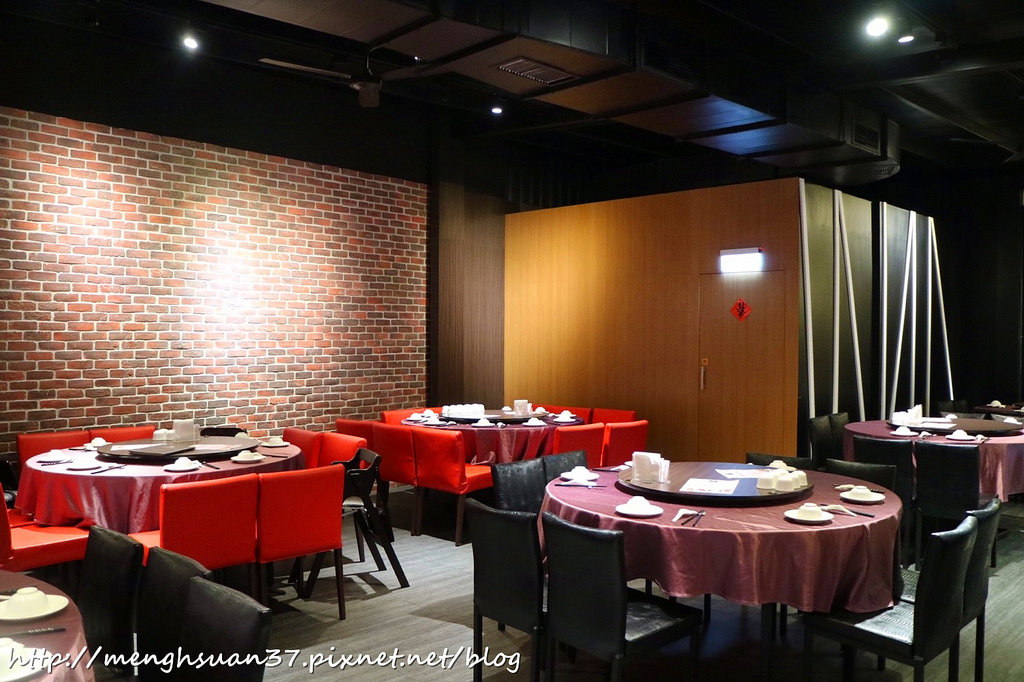 20180426_180426_0074