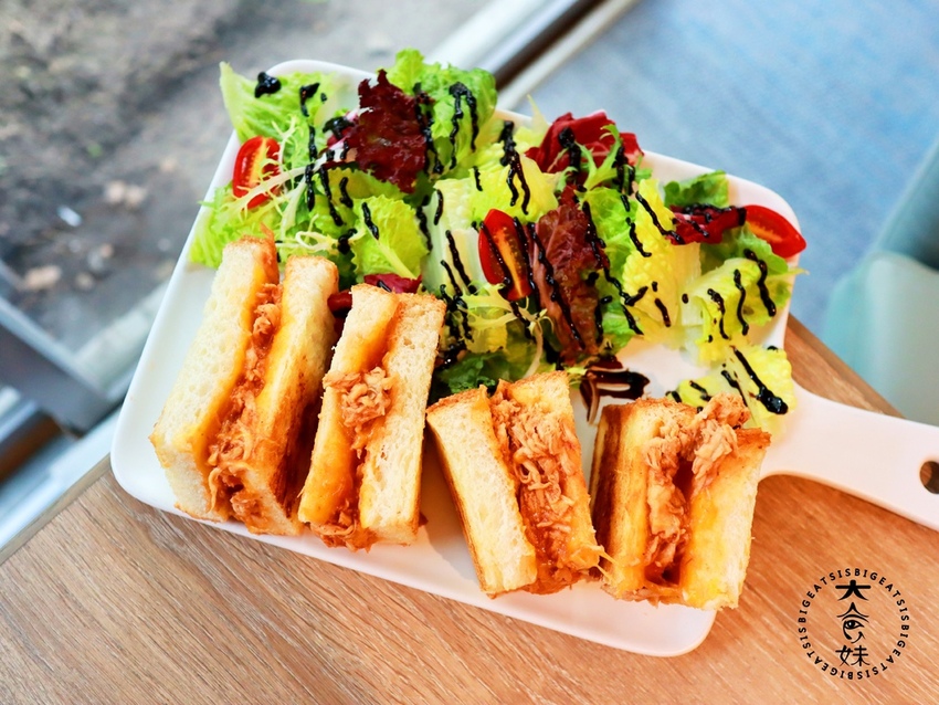 台北美食,起士控,國父紀念館站,國父紀念館,國館站,國館,起士瀑布,珍珠,真珠奶茶,鐵觀音,美食,微兜,微兜MENU,微兜菜單,東區美食,姊妹淘,下午茶,午餐,晚餐,網美餐廳