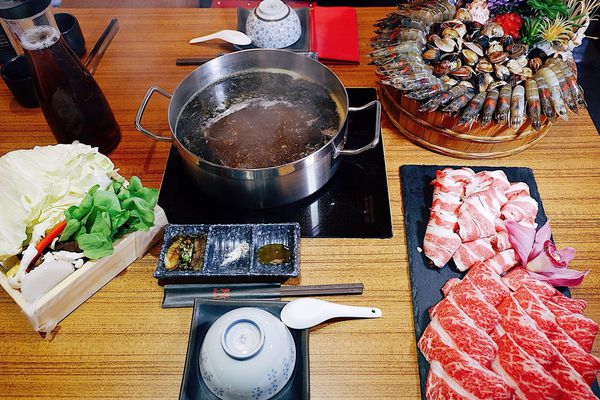 【食記】台北・松江南京｜建國北路隱藏火鍋・小心痛風！超狂蝦子蛤蜊大集合！婧shabu火鍋・附菜單