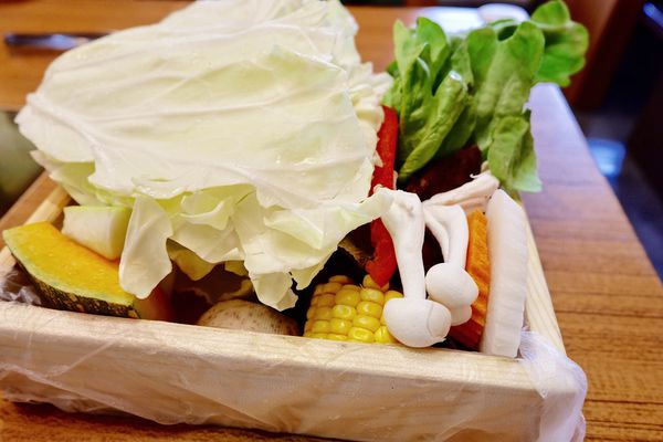 【食記】台北・松江南京｜建國北路隱藏火鍋・小心痛風！超狂蝦子蛤蜊大集合！婧shabu火鍋・附菜單