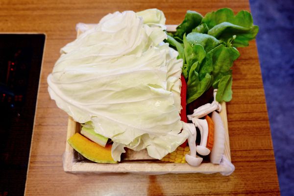 【食記】台北・松江南京｜建國北路隱藏火鍋・小心痛風！超狂蝦子蛤蜊大集合！婧shabu火鍋・附菜單