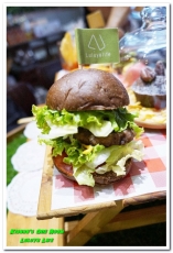 璐露野生活Luluyelife Café：台北大安野餐餐廳． 不被風吹日曬的華麗風派對野餐桌──璐露野生活