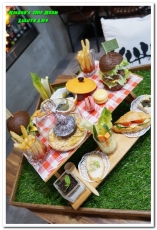 璐露野生活Luluyelife Café：台北大安野餐餐廳． 不被風吹日曬的華麗風派對野餐桌──璐露野生活