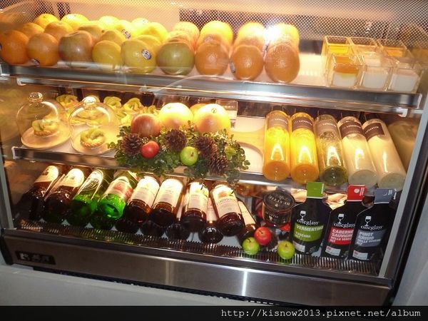 璐露野16-冷藏櫃.JPG