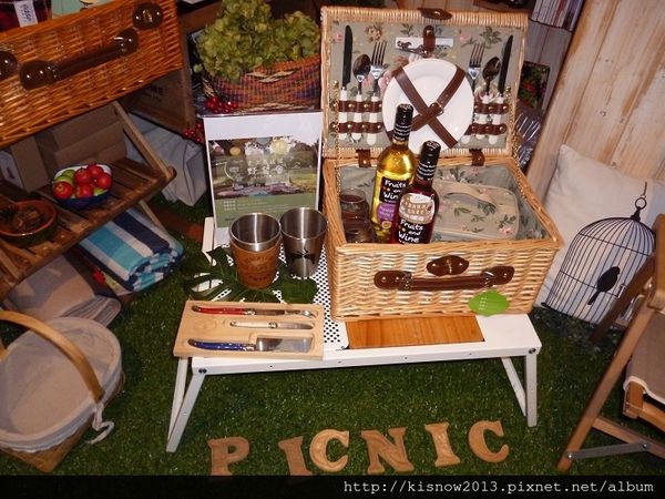 璐露野10-野餐用具.JPG