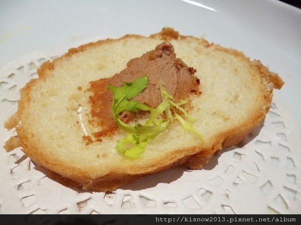 璐露野59-麵包佐鵝肝醬.JPG
