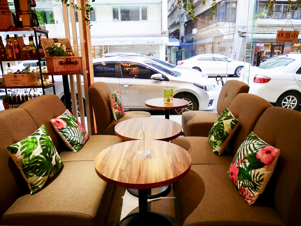 [台北大安] 璐露野生活 LULUYELIFE CAFÉ華麗夢幻的派對野餐桌 / 野餐餐廳 / 輕食三明治 / 可外帶外送