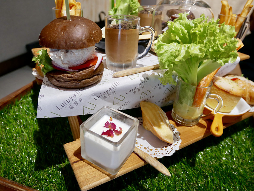 [台北大安] 來璐露野夏天野餐不曬黑還可以吹冷氣吃好料 / 信義安和站／野餐餐廳／台北外燴佈置／CP值美食 / 輕食下午茶