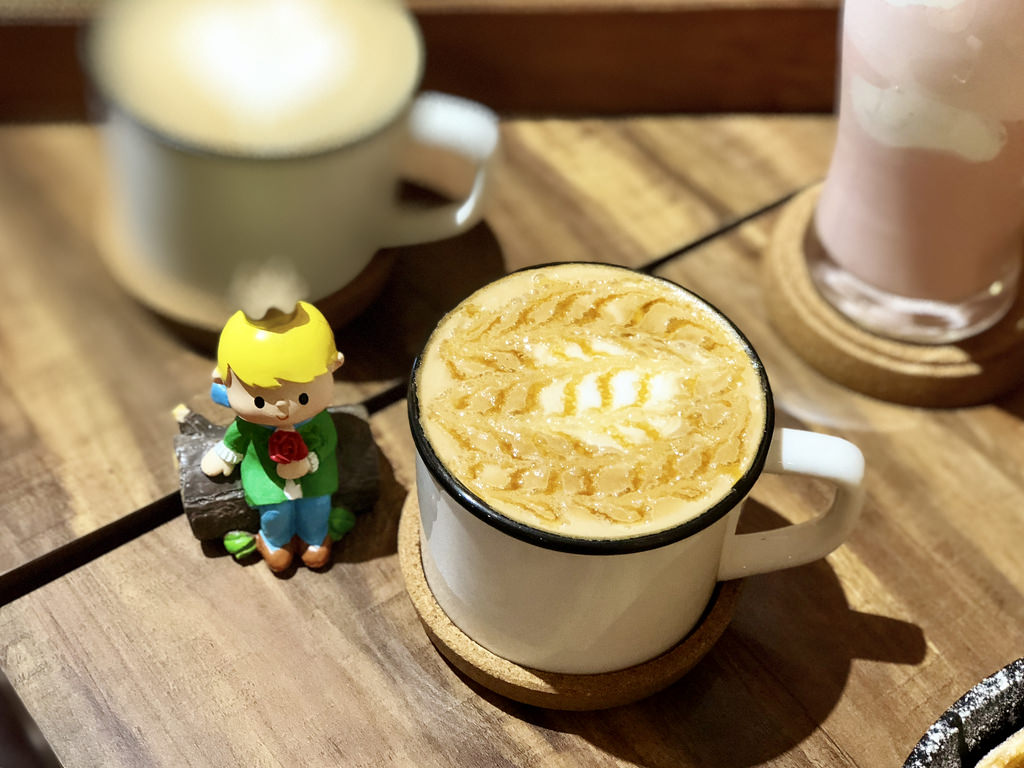 [台北大安] 璐露野生活 LULUYELIFE CAFÉ華麗夢幻的派對野餐桌 / 野餐餐廳 / 輕食三明治 / 可外帶外送